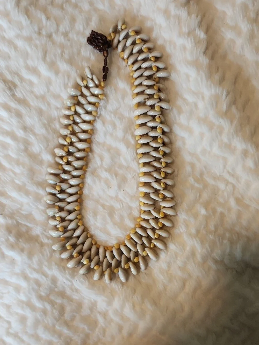 Vintage Cowrie Shell Lei Necklace Boho Vibe